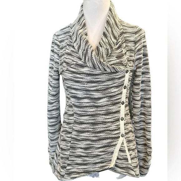 Saturday/ Sunday Striped Knit Asymmetrical Casual Blazer - Picture 1 of 6